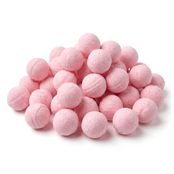 Sour strawberry-flavored Rocket Balls candy by Mijn winkel showing vibrant red powder-coated balls in a clear container